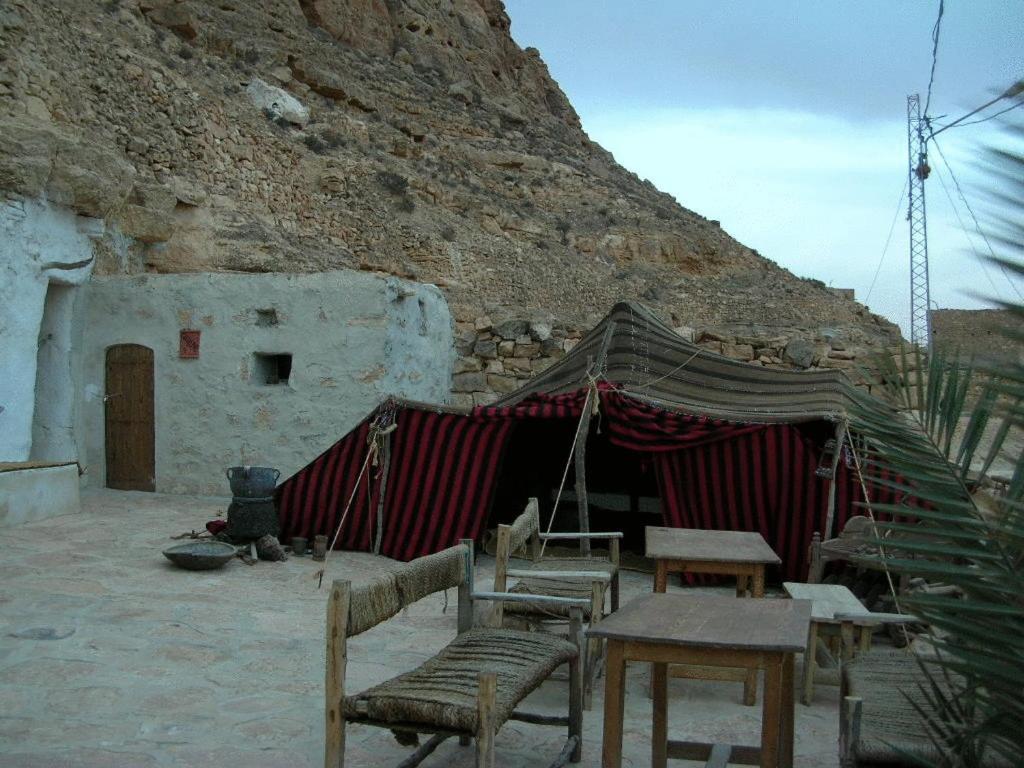 Kenza Shanīnī Quarto foto