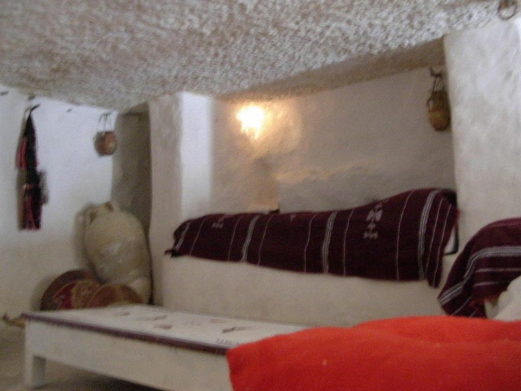 Kenza Shanīnī Quarto foto